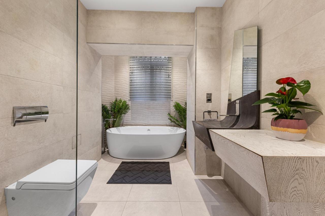 شقة Harrods 2 Bed Lux Flat W/Patio لندن المظهر الخارجي الصورة